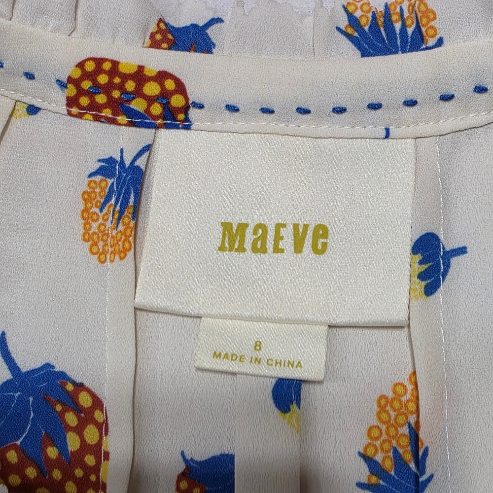 Maeve Anthropologie Pineapple Strawberry Sleeveless Pleated V Neck Blouse Size 8 - Picture 7 of 8
